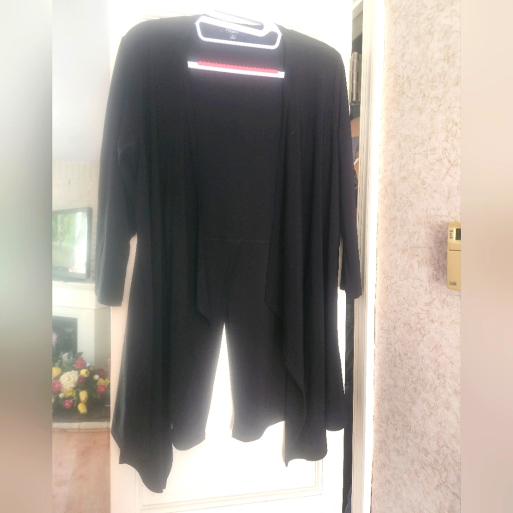 PREMSE black cardigan size M